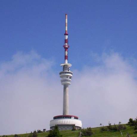 Vstup na rozhlednu –  panorama Jeseníků z Pradědu