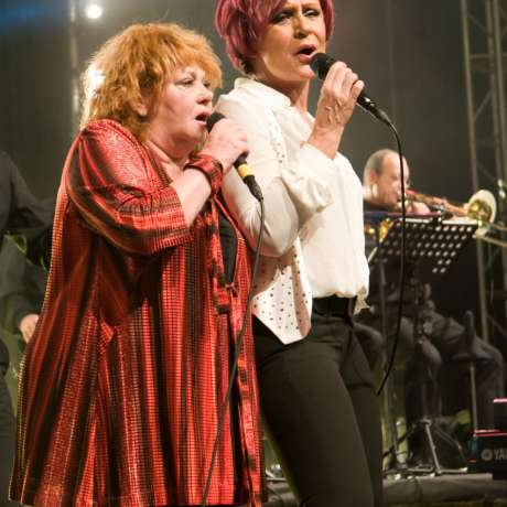 Věra Špinarová & Petra Janů Tour 2015