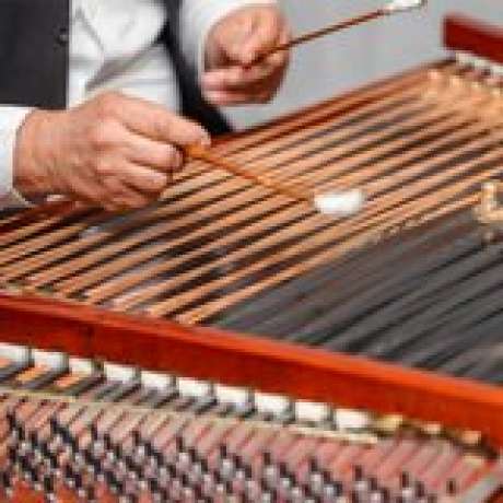 CIMBÁLOVÁ MUZIKA MIROSLAVA KOTLÁRA