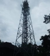 Vstup na rozhlednu – rozhled povltavskou krajinou