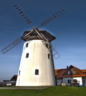 Vstup na rozhlednu – výhled do okolí a ještě něco navíc