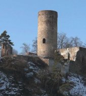 Vstup na zříceninu hradu