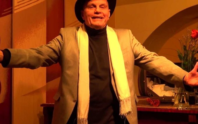 JAN PŘEUČIL °° JARNÍ RÉTORIKA °° KOUZLO A ŠARM RÉTORIKY °° Violino PRAHA °°