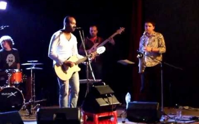 Adriano Trindade & Los Quemados Band