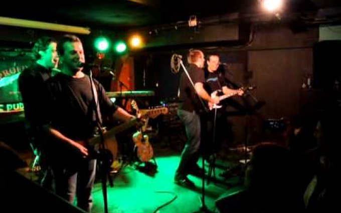 PROFESSOR BAND - VAGON CLUB, PRAGUE - HIGHWAY TO HELL