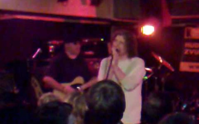 Krausberry - Slunečný hrob-klub vagon