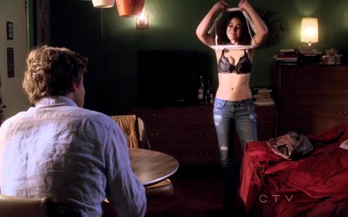 Emmanuelle Chriqui Showcasing Her Boobs in The Mentalist s04e24 720p