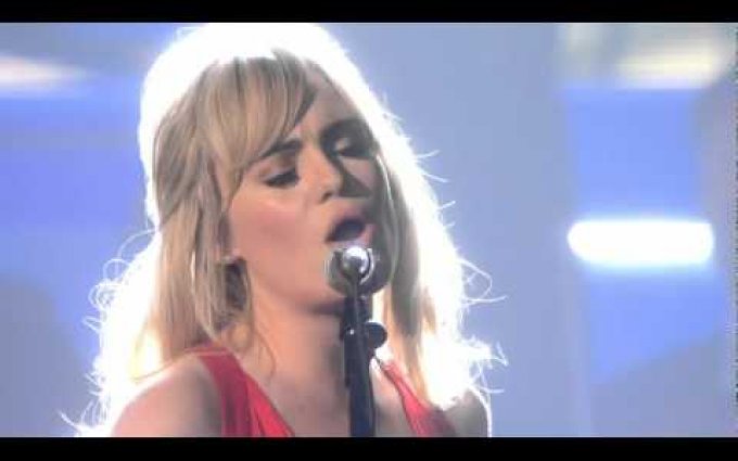 Duffy - Warwick Avenue (Live at The BRIT Awards, 2009)