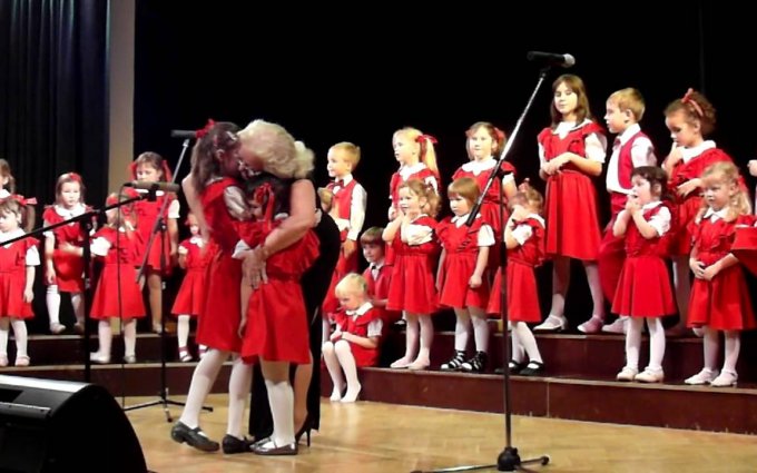 Sbor Permoníček Most a Čmeláček Žatec koncert CINKAJÍ ZVONEČKY