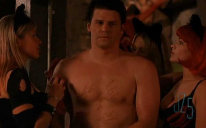 Gimme David Boreanaz