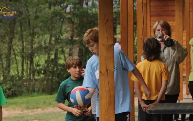 Koupaliště a kemp Pecka - promo video