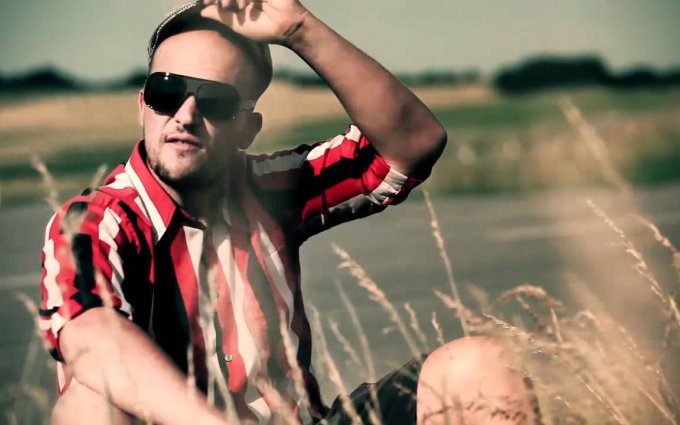 AMO a Polemic - Spolu (singel AMO 2011) Original HD