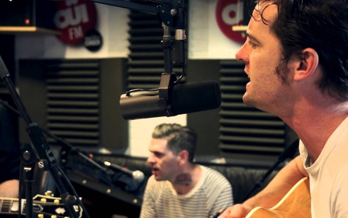 Franz Ferdinand - Love Illumination - Session Acoustique OÜI FM