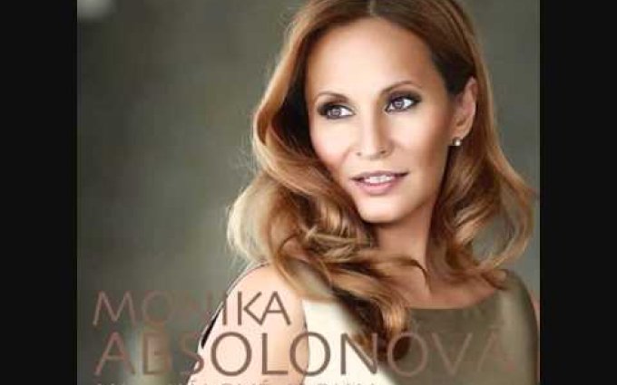 04-Jako Fénix-Monika Absolonová