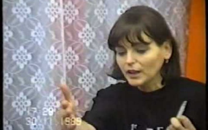 "Pražáci ukazují cestu" (E. Jakoubková) stávkujícím studentům VŠST Liberec (1989)