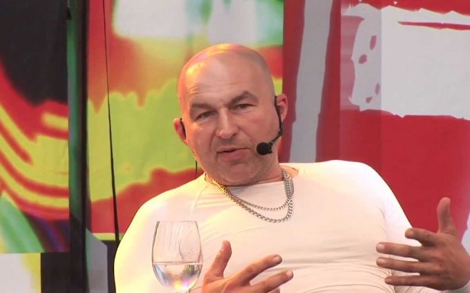 7padu: Lou Fanánek Hagen (Tři sestry)