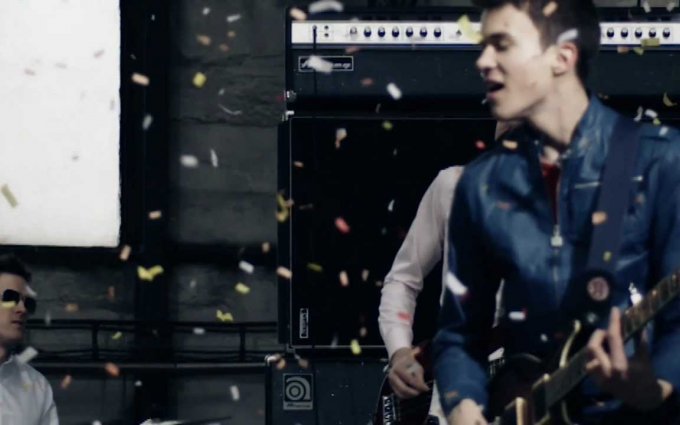 Charlie Straight - Try Some Stuff You Don't Think You Should (Official)