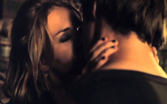 WHITE RABBIT (Trailer)