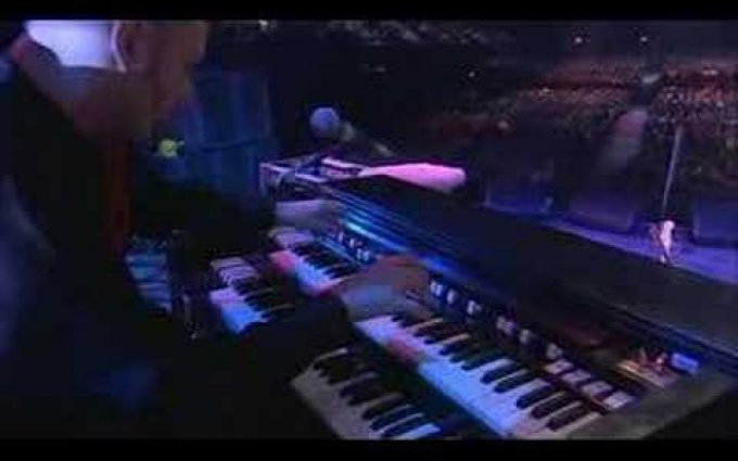 Femi Temowo with Amy Winehouse