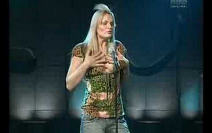 Blondyna - na stojaka - dostala kopacky (Best Picture Quality)