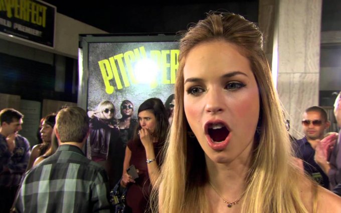 Alexis Knapp's Official "Pitch Perfect" Premiere Soundbites
