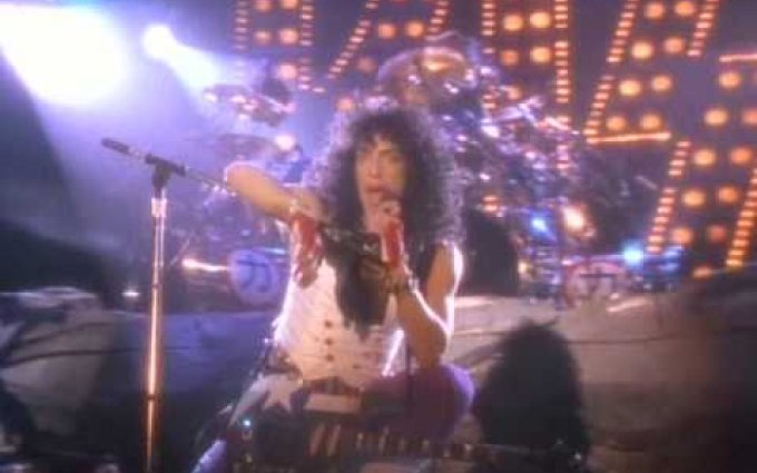 Kiss - Reason To Live