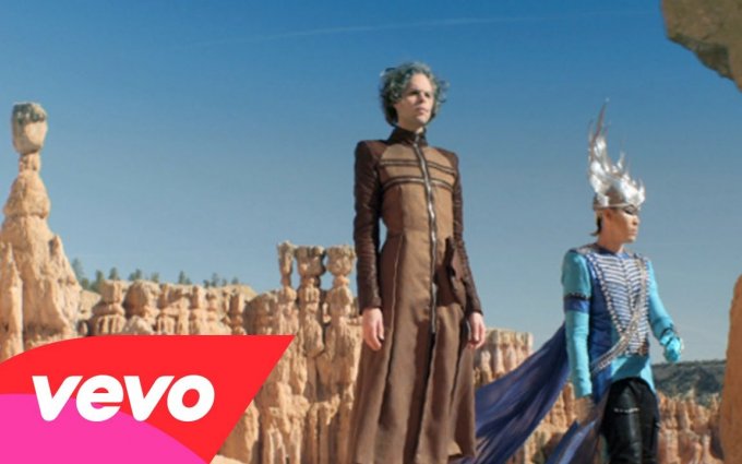 Empire Of The Sun - Alive