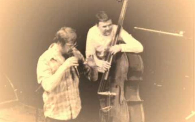 Dan Bárta & Illustratosphere - Kontrabásník