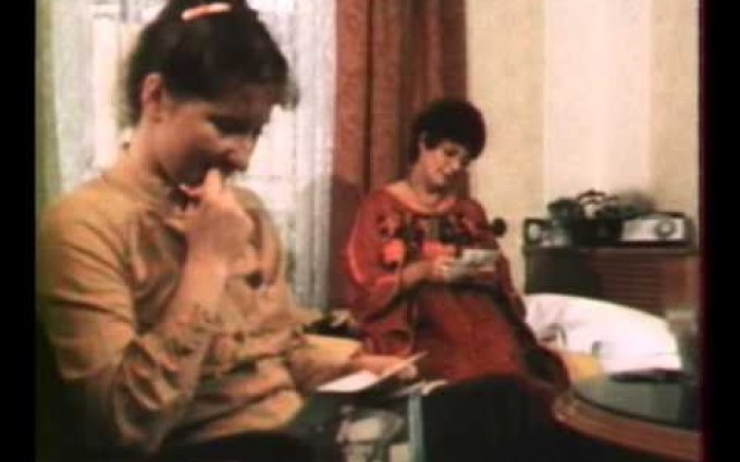 Bakaláři - Dopis (Laďka Kozderková a Jaroslava Kretschmerová)