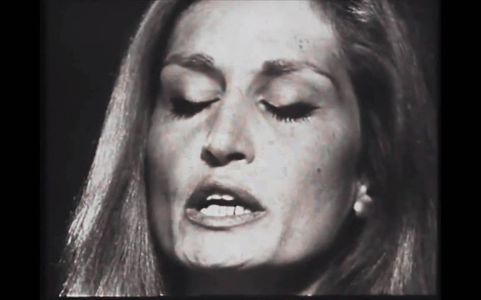 Dalida - Avec le temps - [HQ stereo sound]