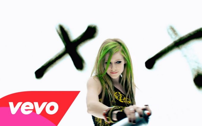 Avril Lavigne - Smile