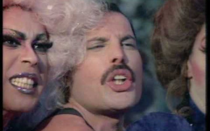 Freddie Mercury - Living on My Own