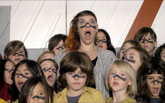 tUnE-yArDs - My Country (Official Video)