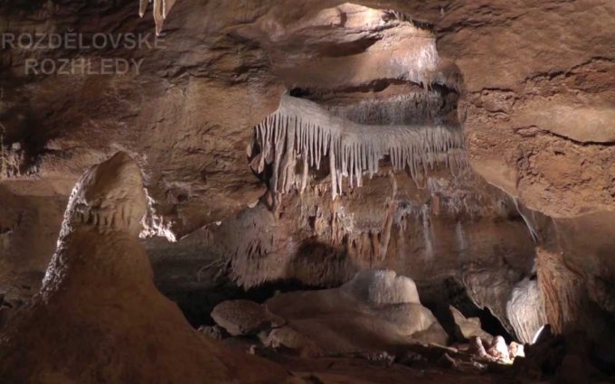 Koněpruské jeskyně