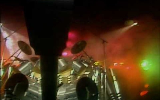 Kiss - I Love It Loud