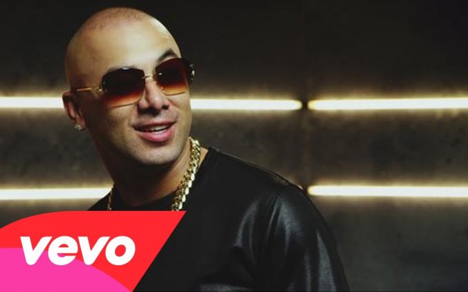 Wisin - Adrenalina ft. Jennifer Lopez, Ricky Martin