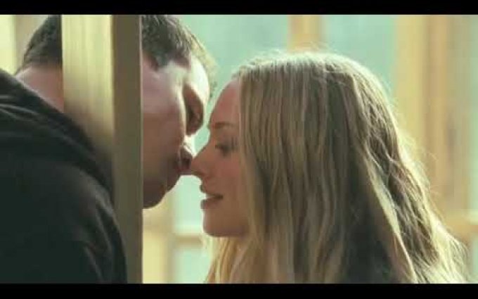 Dear John - Official Movie Trailer [High Quality] - HD