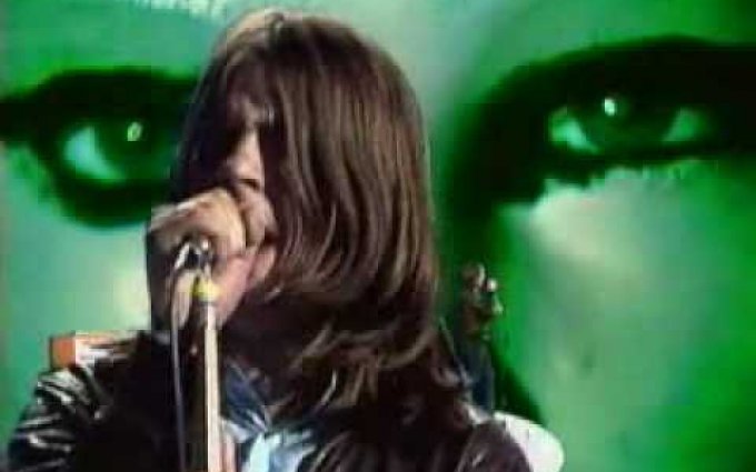 Black Sabbath - Paranoid(1970 - Music Video)