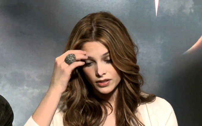 New Twilight Eclipse Interview (HD)- Kellan Lutz. Ashley Greene. Jackson Rathbone.