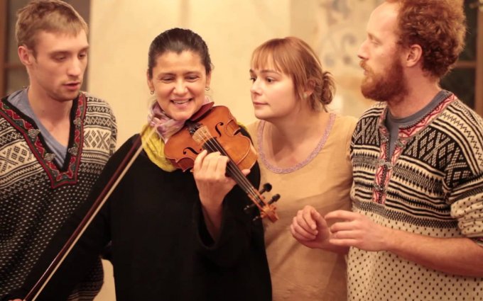 La Compagnie du Poivre Rose & Iva Bittová LETNÍ LETNÁ 2014