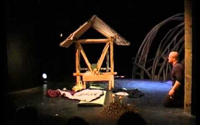 David Novotný - Dračí doupě - (Dejvické divadlo)