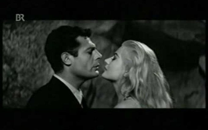 Anita Ekberg & Marcello Mastroianni - Dolce Vita