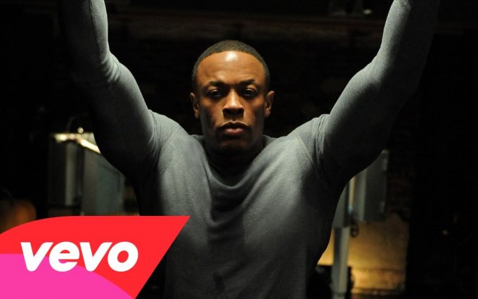 Dr. Dre - I Need A Doctor (Explicit) ft. Eminem, Skylar Grey
