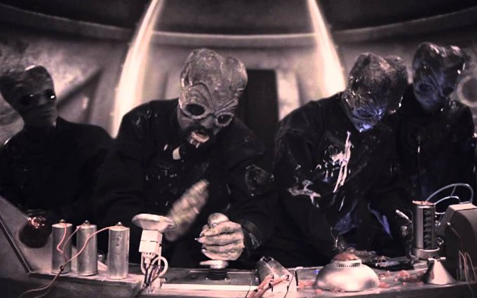 Royal Republic - Full Steam Spacemachine