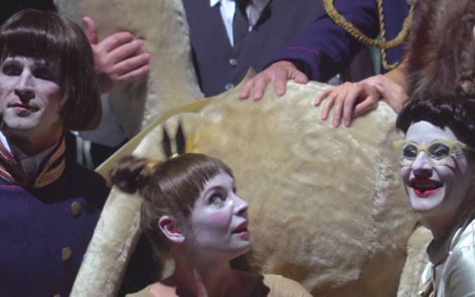 Tři sestry - trailer k inscenaci režiséra Daniela Špinara