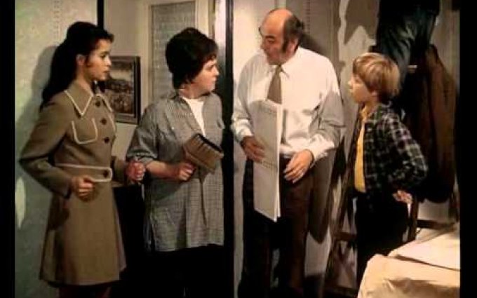 Muj bracha ma prima brachu - Tapetování