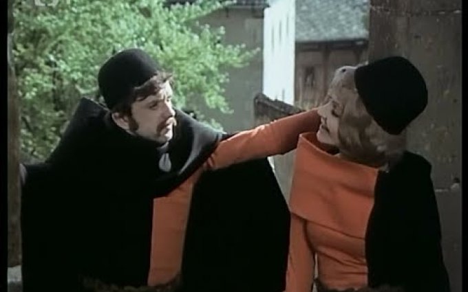 Daniela Kolářová & Jaromír Hanzlík - Ten, kdo nedumá (1973)