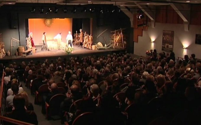 Divadlo Na Jezerce - Jeppe z vršku PREMIÉRA