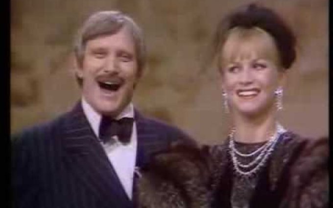 Jitka Molavcová a Jiří Suchý - Šoufl-šou, Modrá se pole koukolem