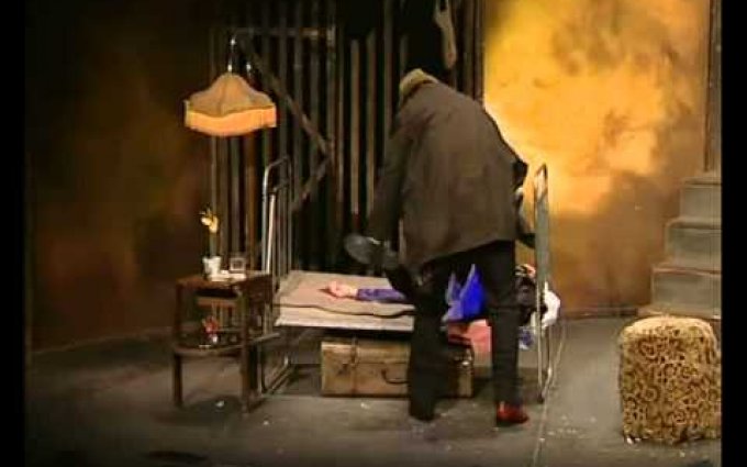 Studio Ypsilon: Svatá rodina